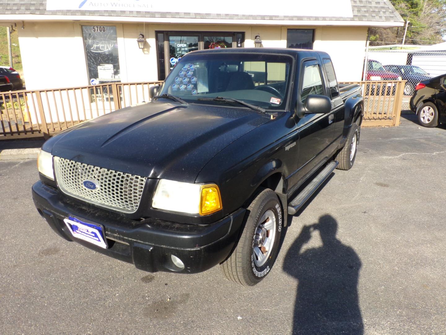 2002 Black /gray Ford Ranger (1FTYR14U72T) with an 3.0 V6 engine, Automatic transmission, located at 5700 Curlew Drive, Norfolk, VA, 23502, (757) 455-6330, 36.841885, -76.209412 - Photo#20